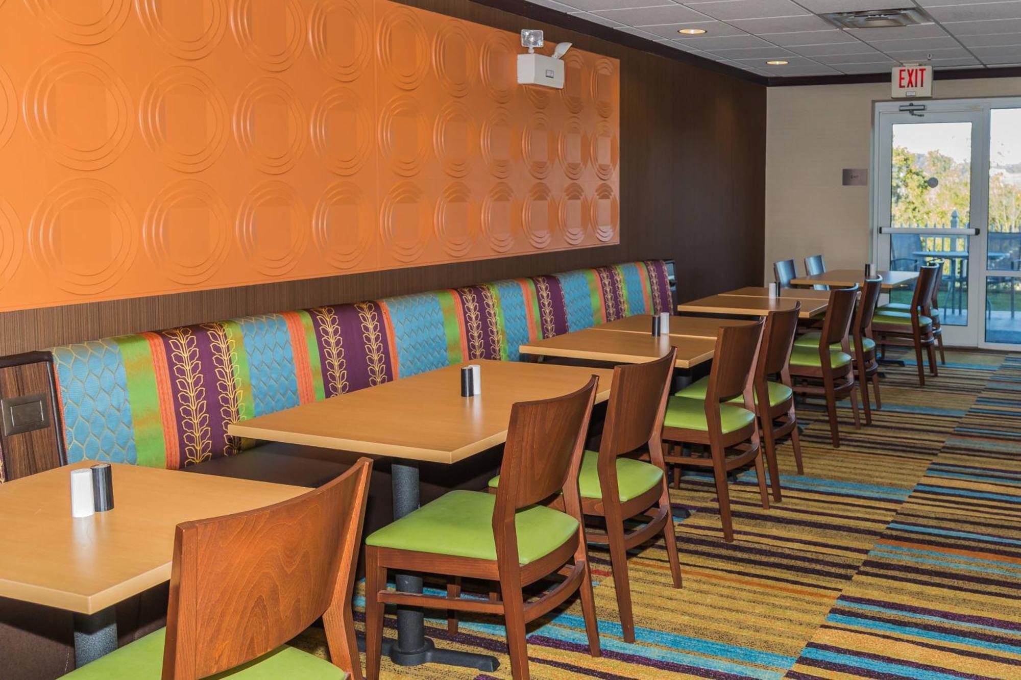 Fairfield Inn By Marriott Morgantown Exterior photo